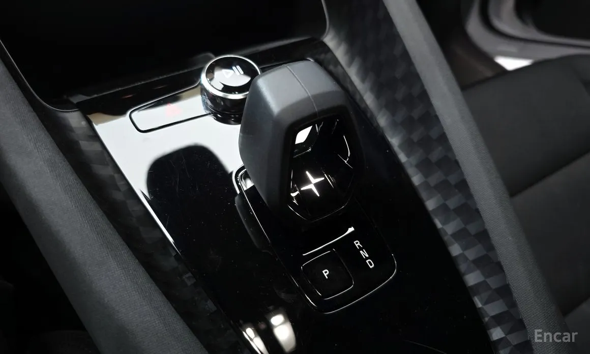 Фото 9 - Polestar 2