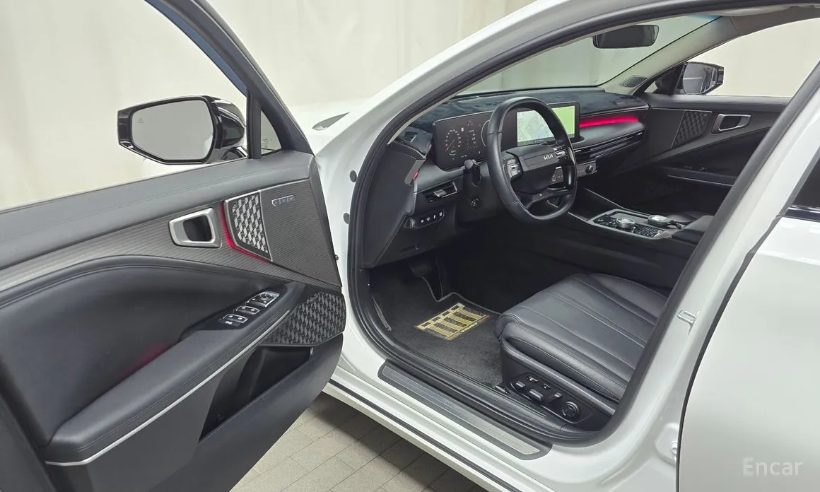 Фото 10 - Kia K8