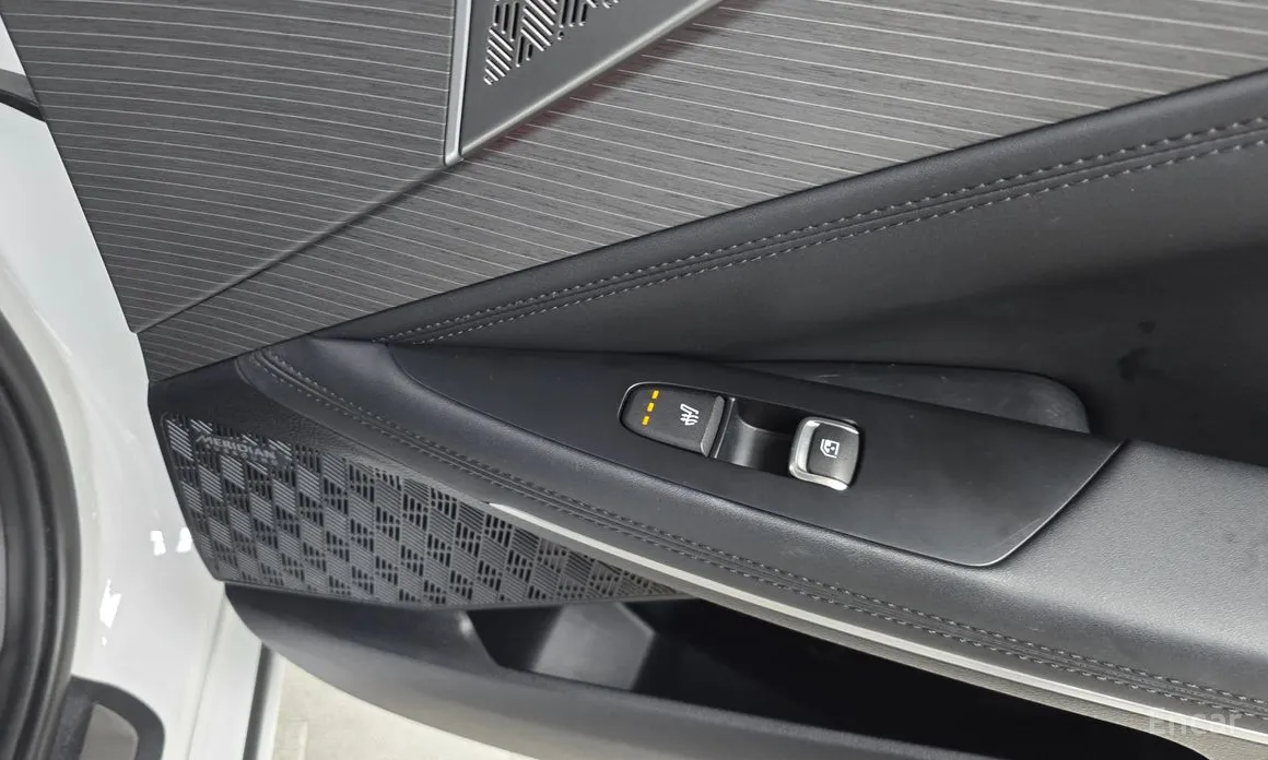 Фото 18 - Kia K8