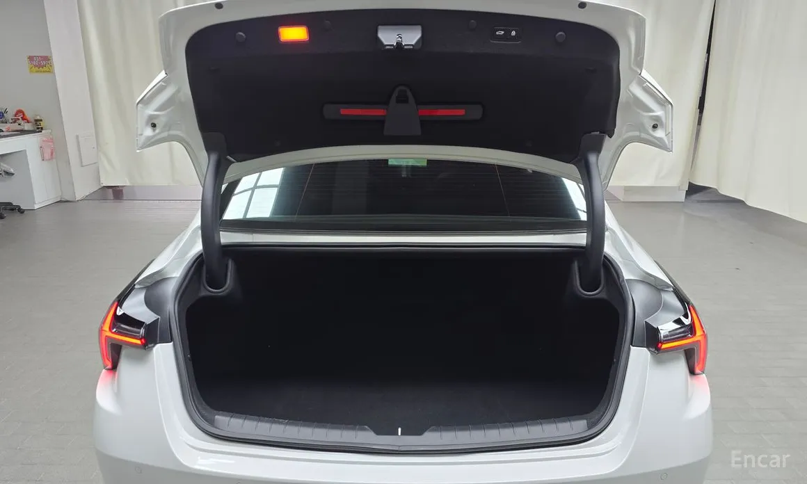 Фото 20 - Kia K8