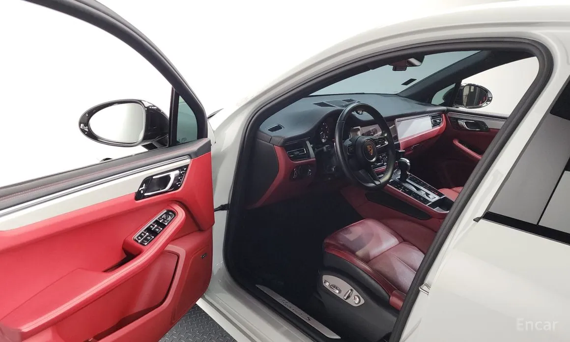 Фото 10 - Porsche Macan