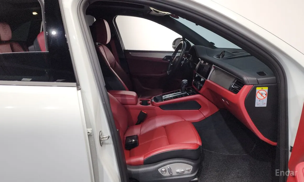 Фото 11 - Porsche Macan