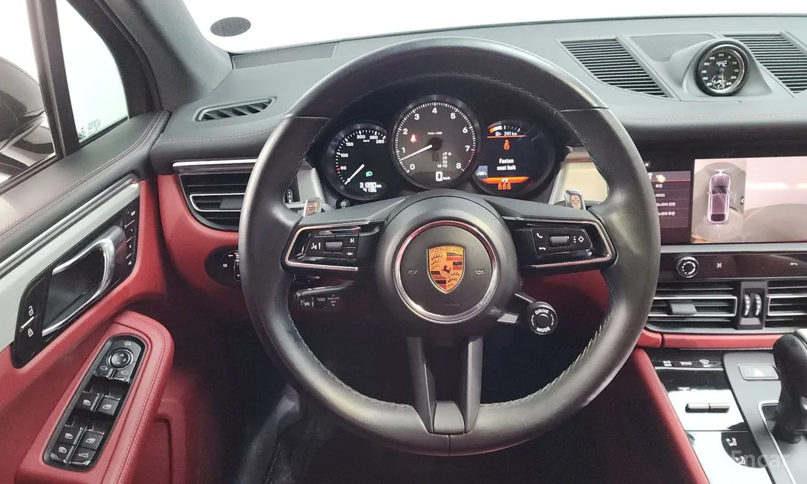 Фото 13 - Porsche Macan