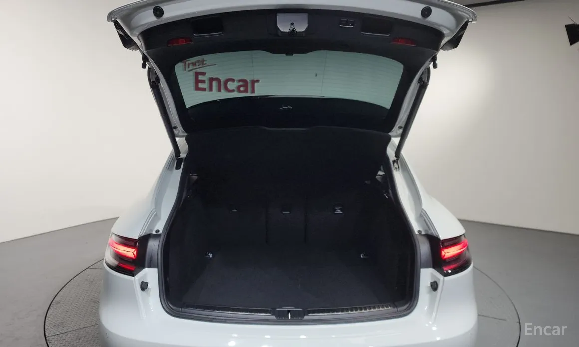 Фото 20 - Porsche Macan