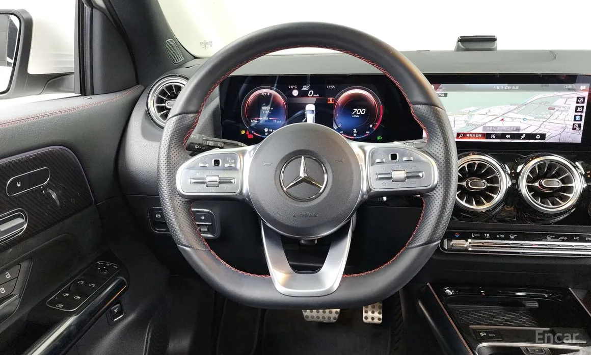 Фото 13 - Mercedes-Benz GLA-Class