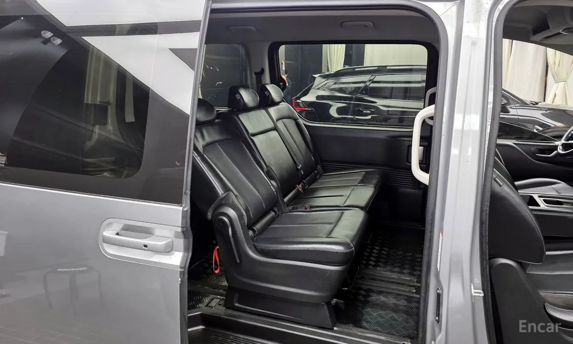 Фото 12 - Hyundai Staria