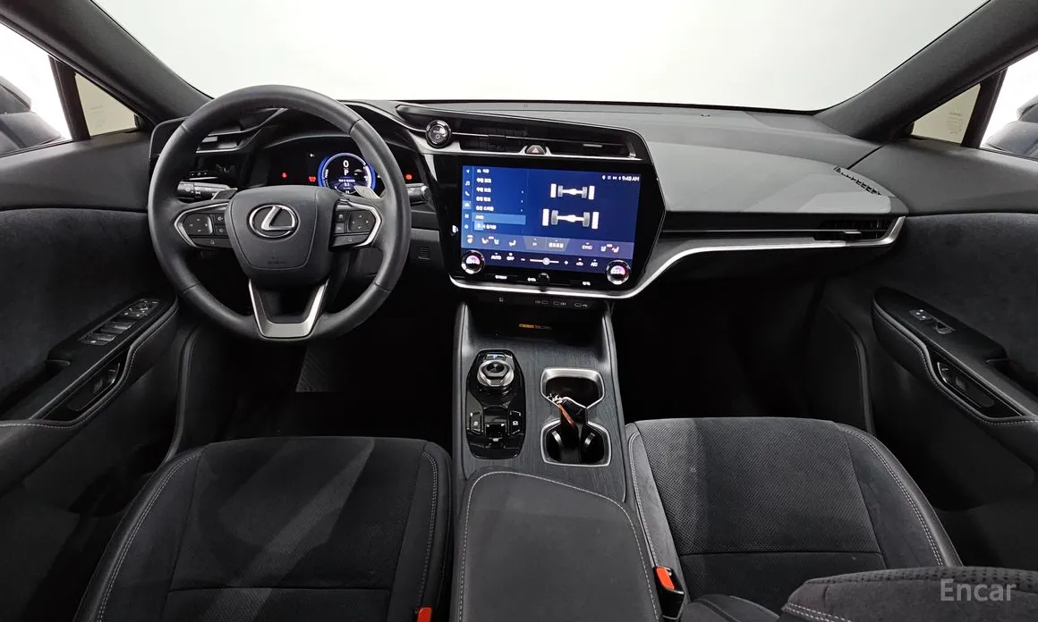 Фото 7 - Lexus RZ