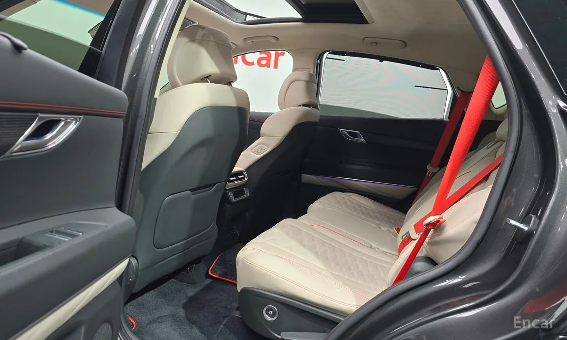 Фото 12 - Genesis GV80