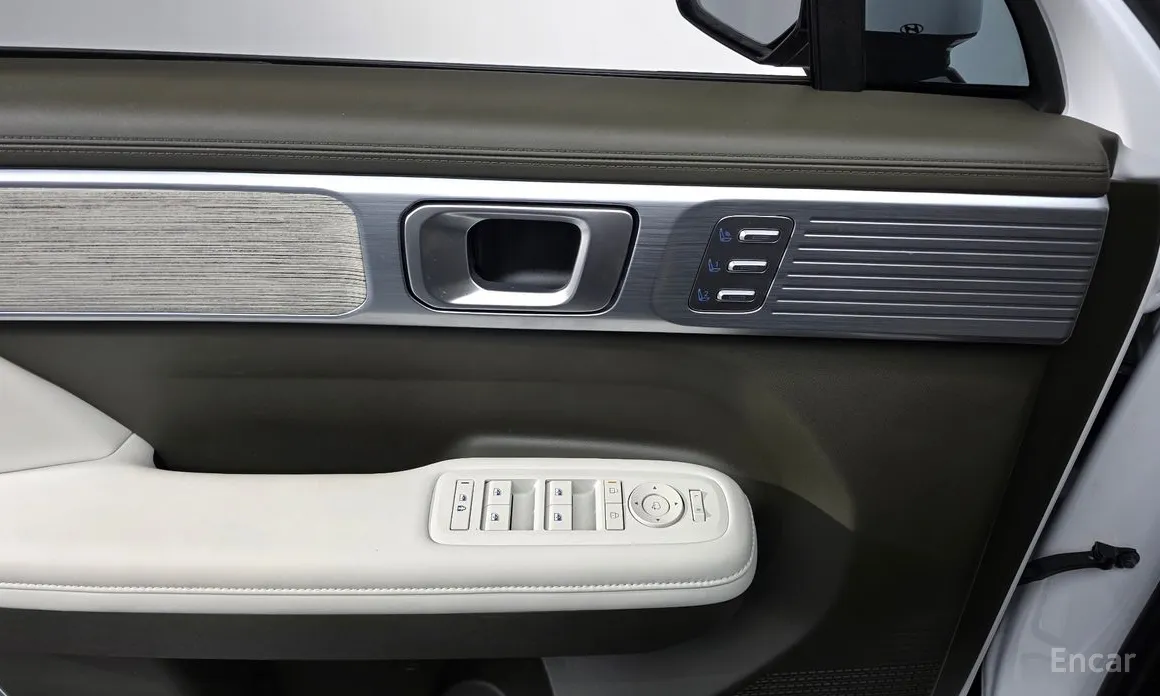 Фото 19 - Hyundai Santa Fe