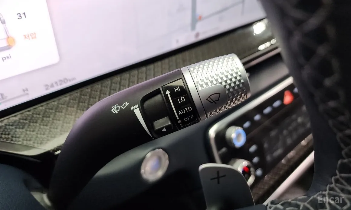 Фото 18 - Genesis GV80