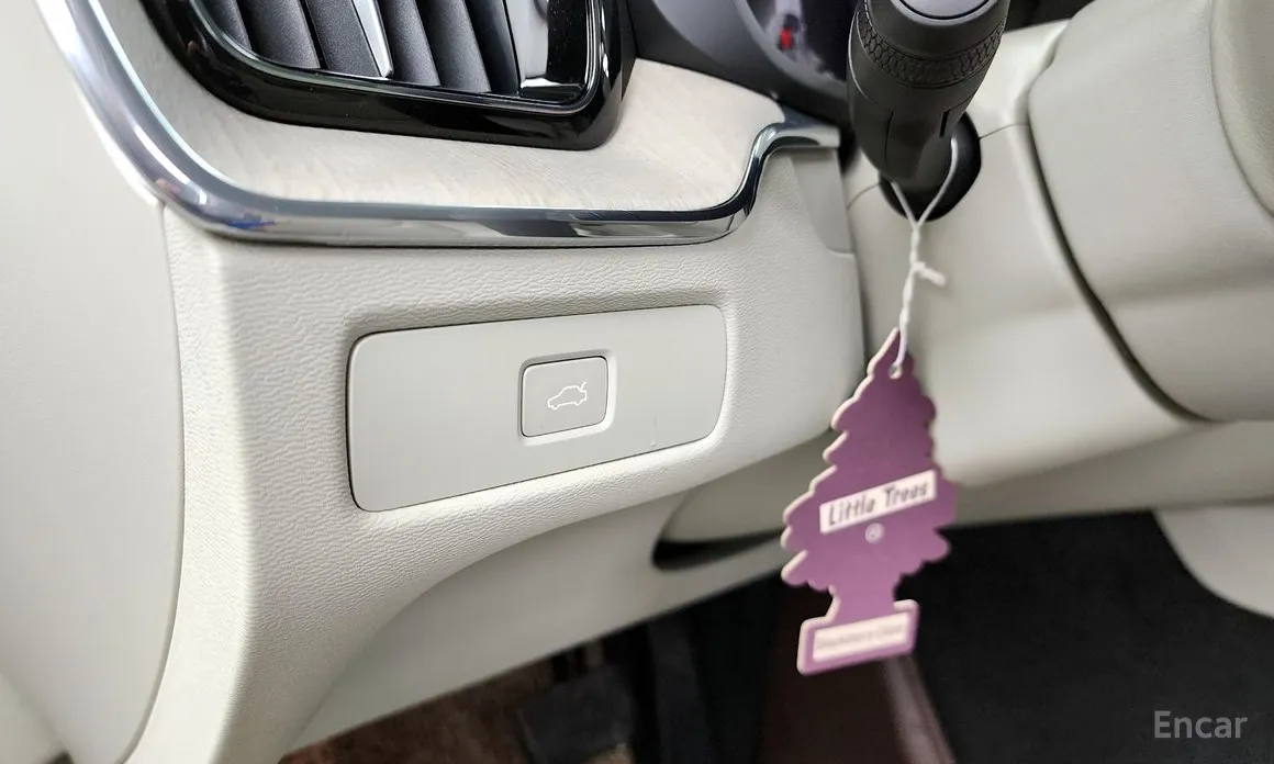 Фото 16 - Volvo XC60