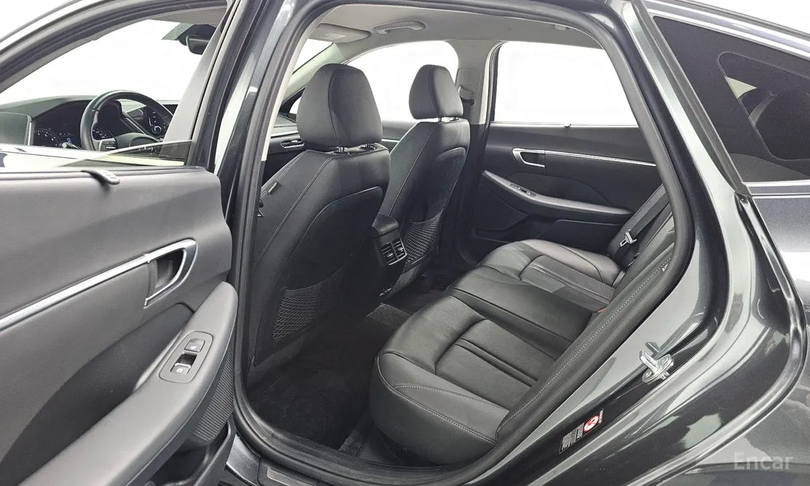 Фото 12 - Hyundai Sonata