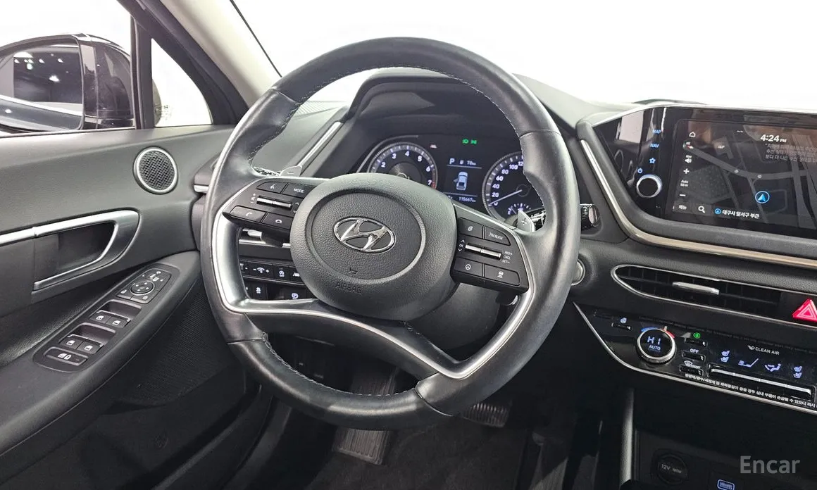 Фото 13 - Hyundai Sonata