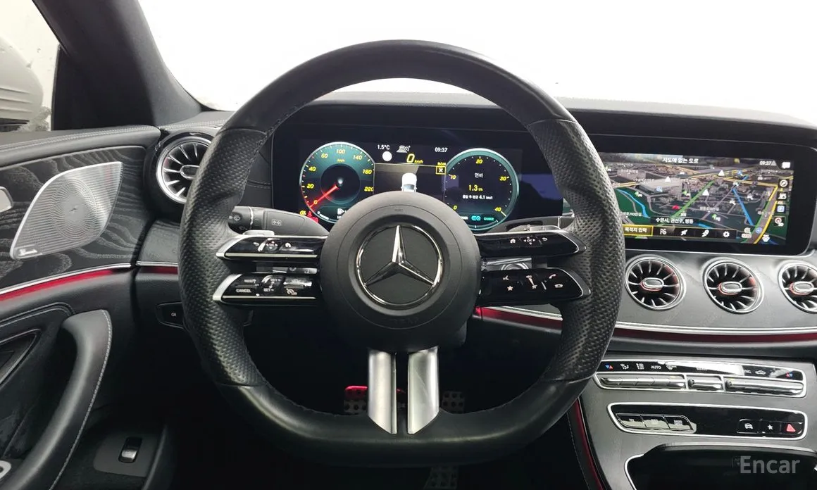 Фото 13 - Mercedes-Benz CLS-Class