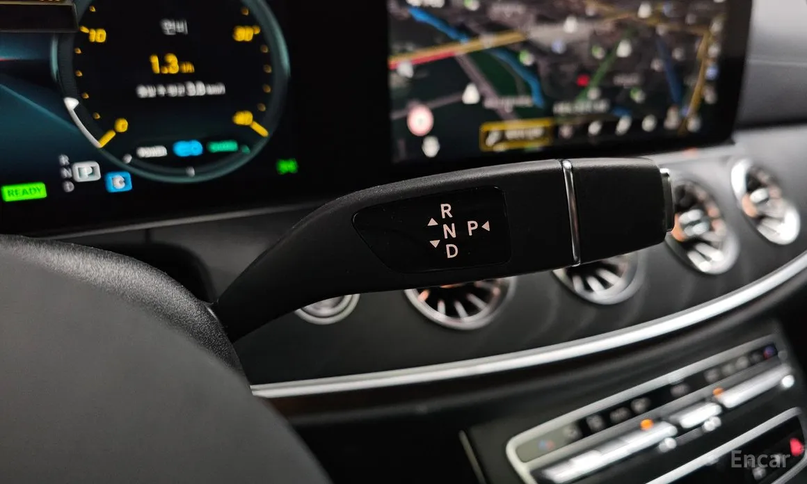 Фото 9 - Mercedes-Benz CLS-Class