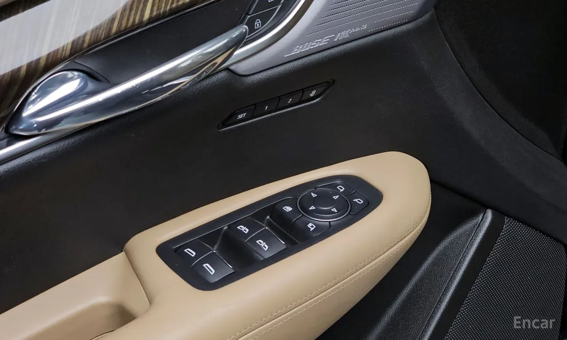 Фото 17 - Cadillac XT6