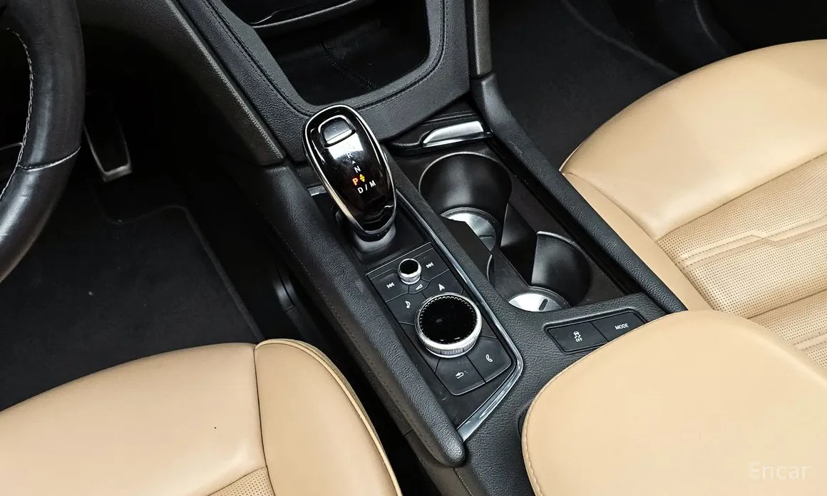 Фото 9 - Cadillac XT6