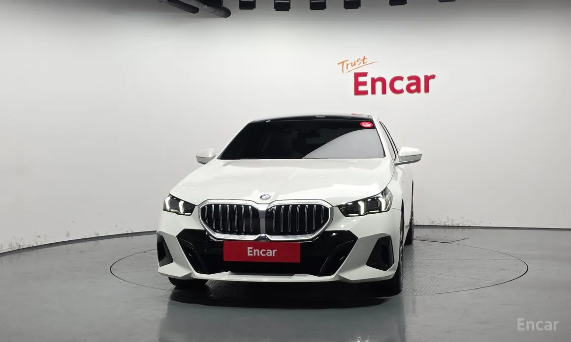 Фото 3 - BMW 5 Series