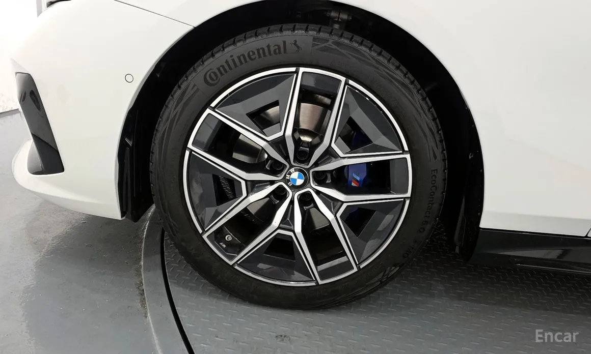 Фото 5 - BMW 5 Series