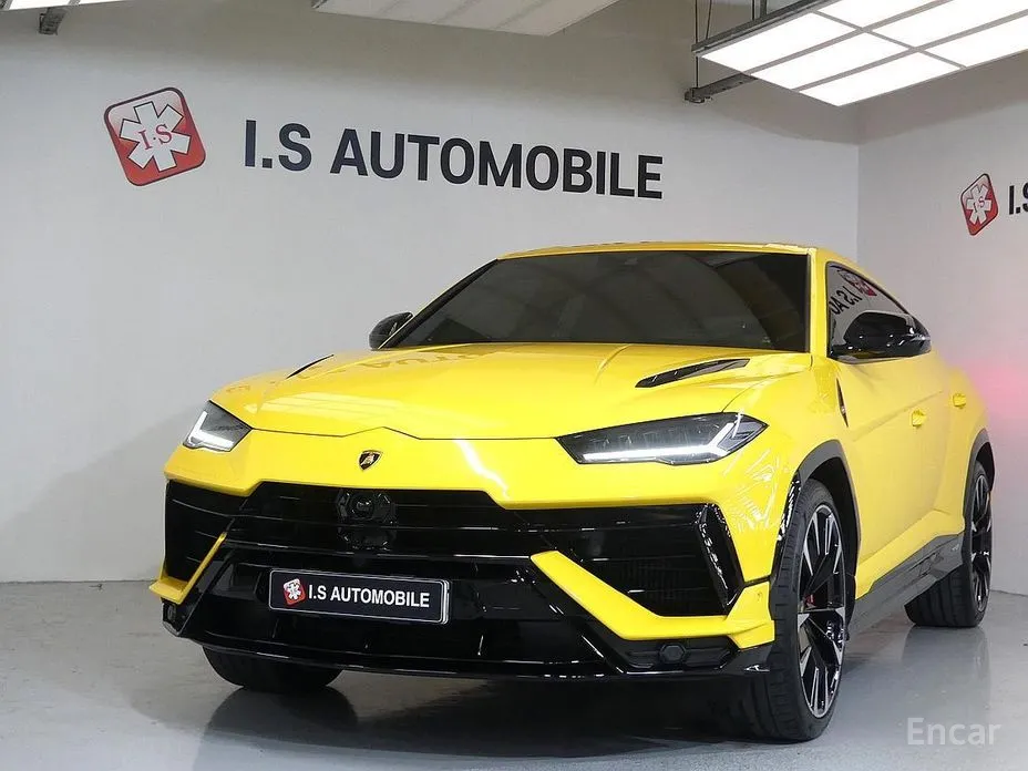 Фото 2 - Lamborghini Urus