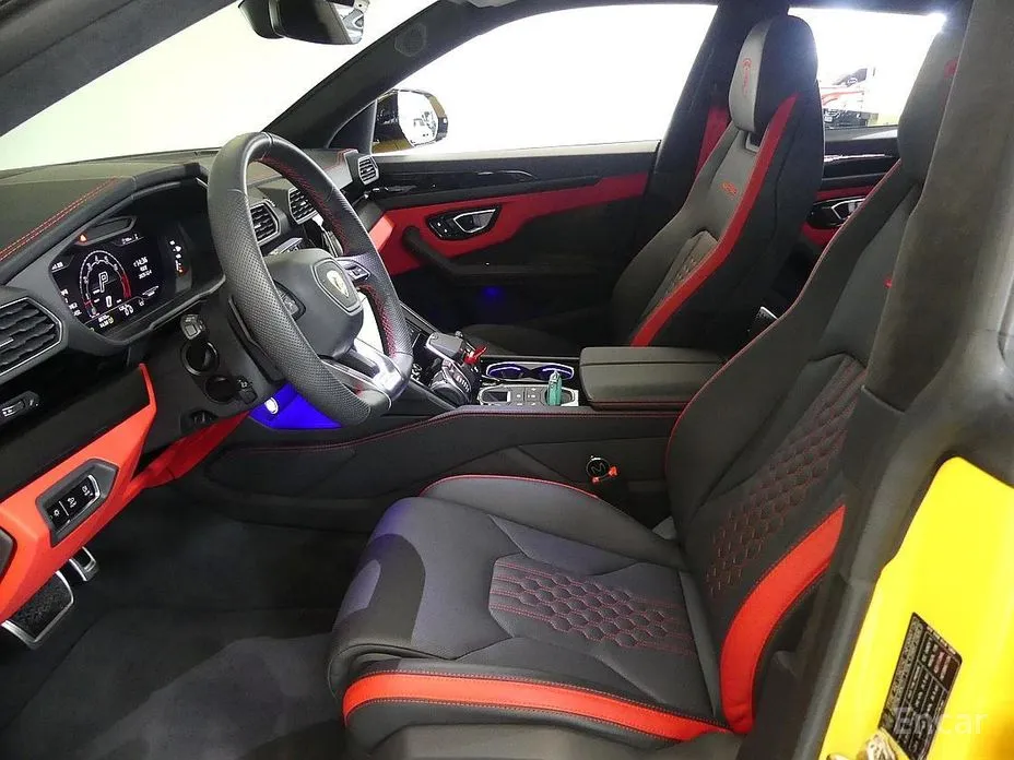 Фото 8 - Lamborghini Urus