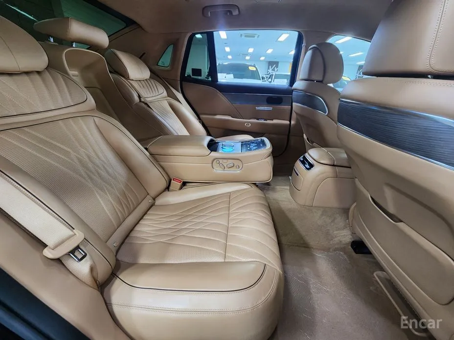 Фото 14 - Genesis G90