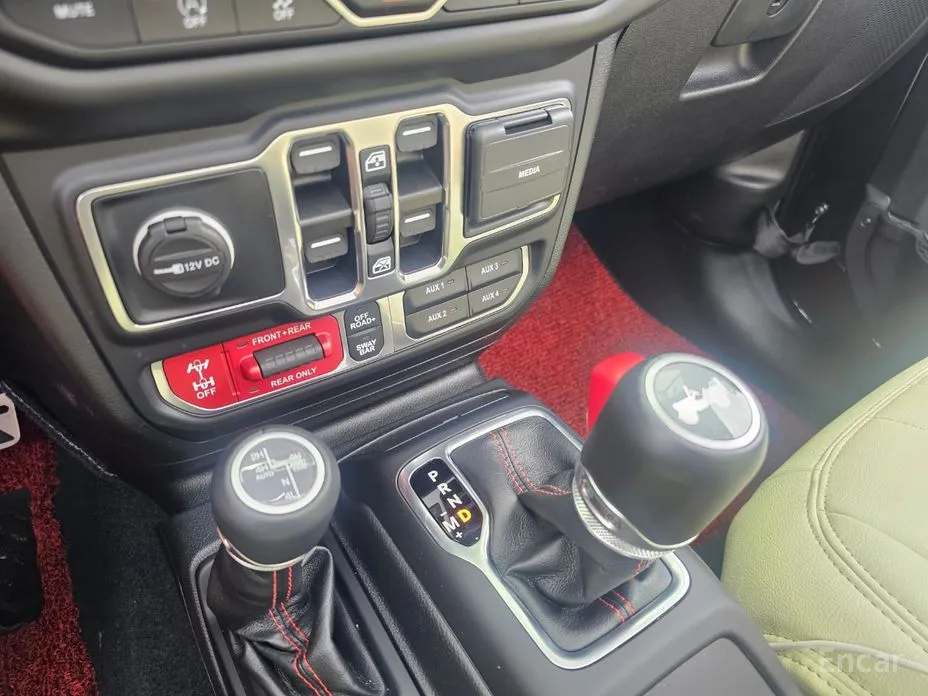 Фото 9 - Jeep Wrangler