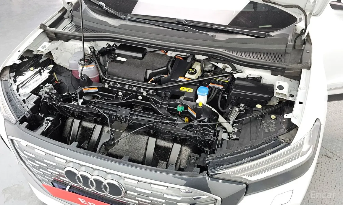 Фото 6 - Audi Q4 e-tron