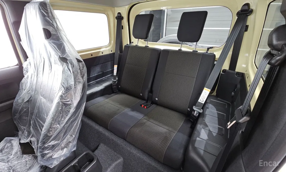 Фото 12 - Suzuki Jimny