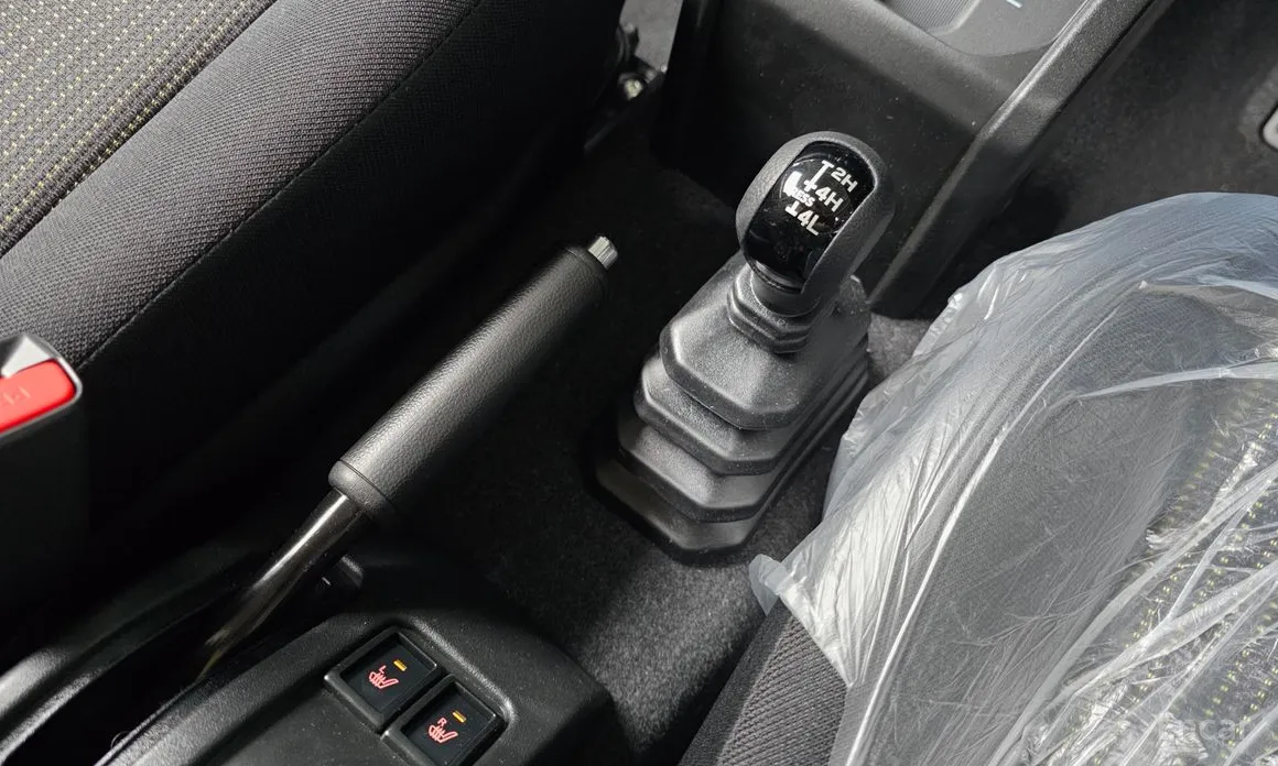 Фото 17 - Suzuki Jimny