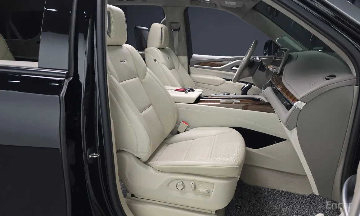 Фото 10 - Cadillac Escalade