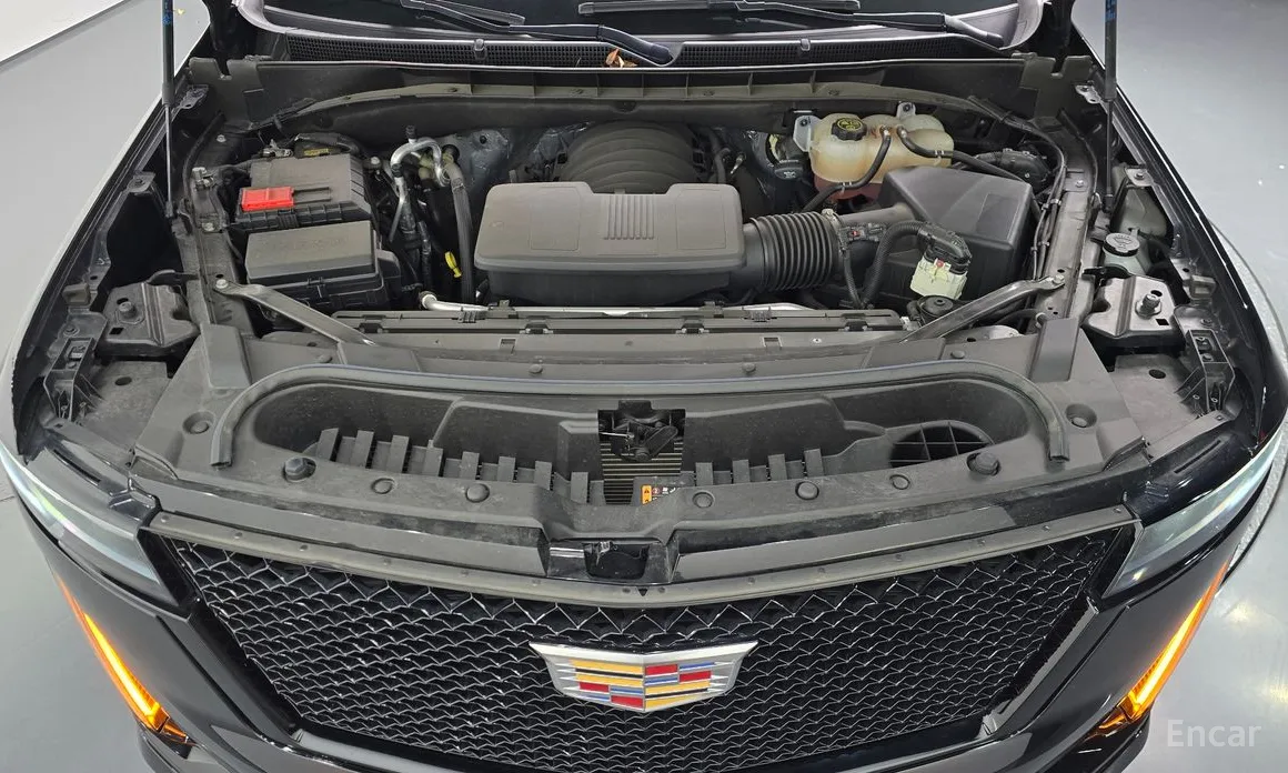 Фото 6 - Cadillac Escalade