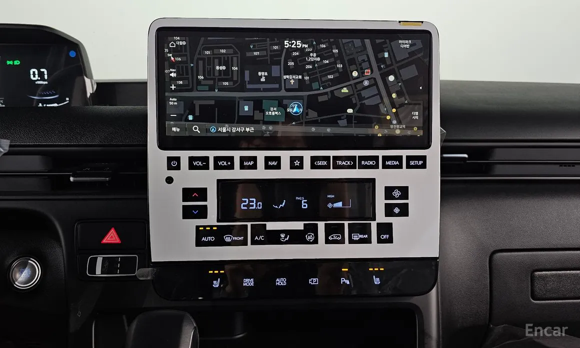 Фото 14 - Hyundai Staria