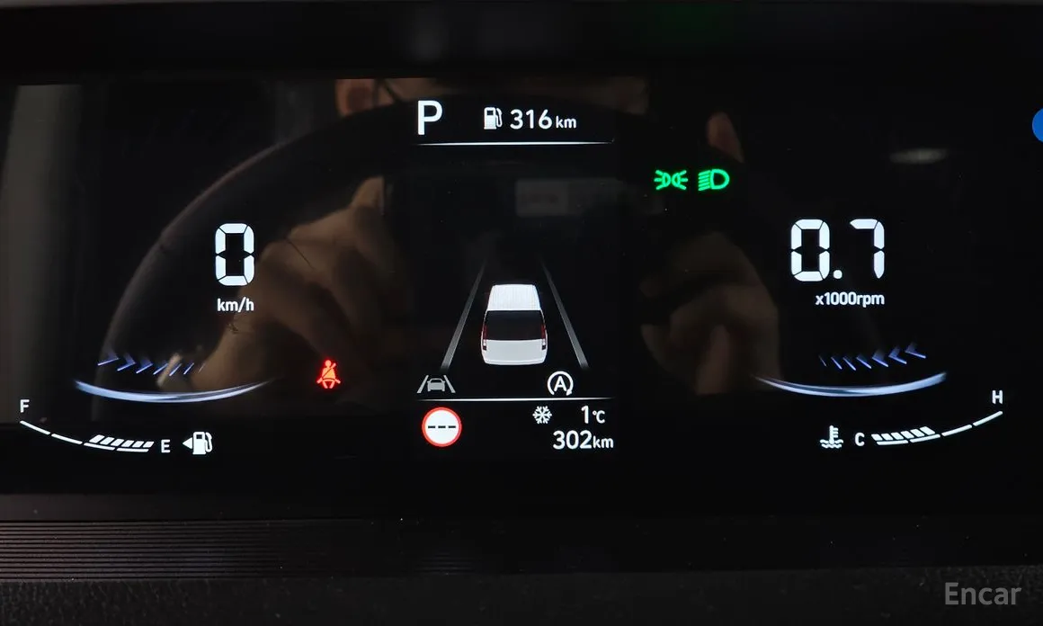 Фото 8 - Hyundai Staria