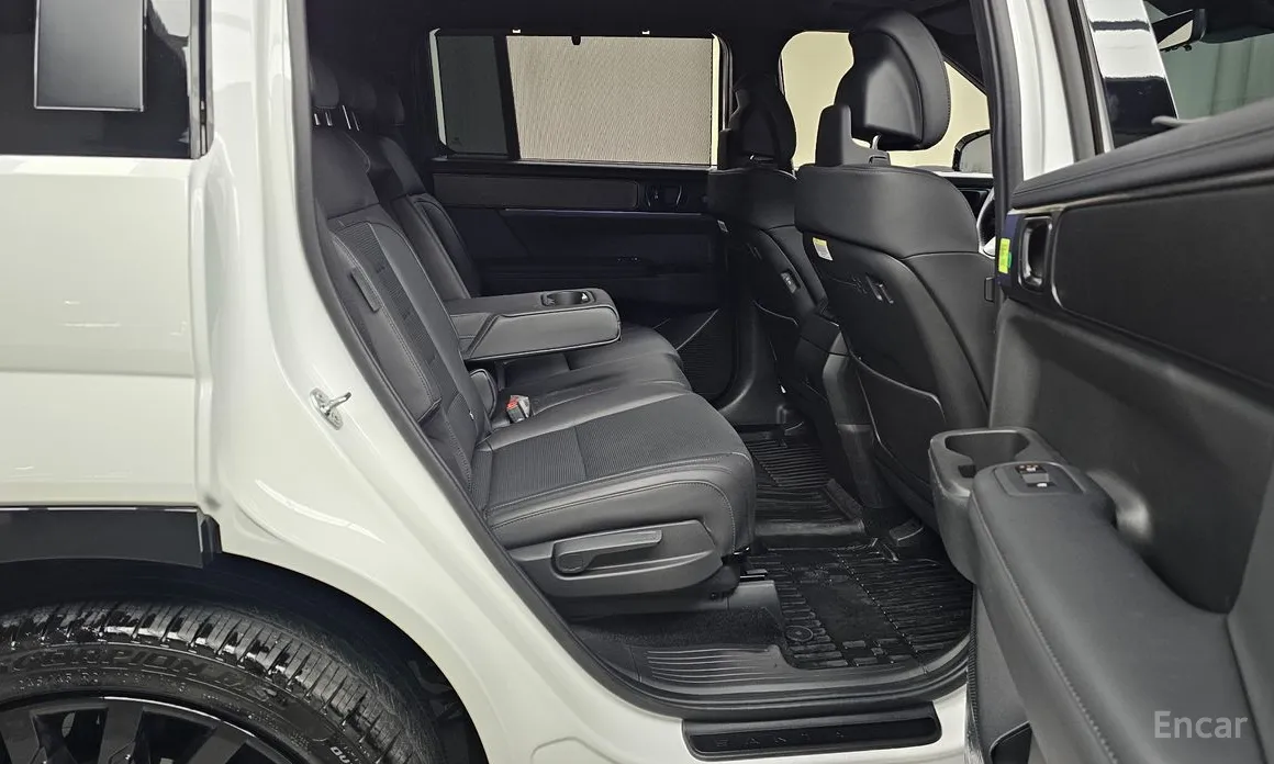 Фото 12 - Hyundai Santa Fe