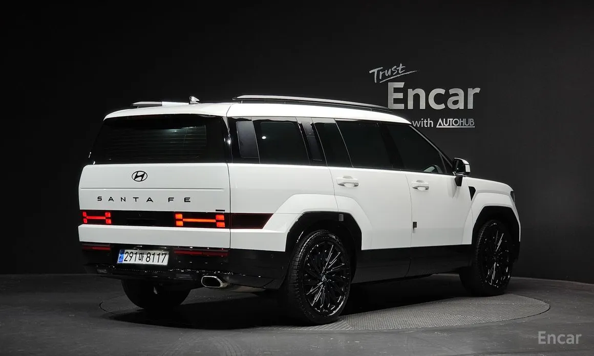 Фото 2 - Hyundai Santa Fe