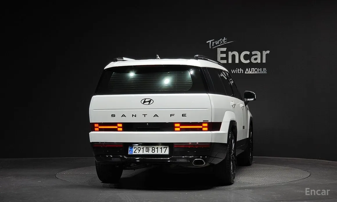 Фото 4 - Hyundai Santa Fe