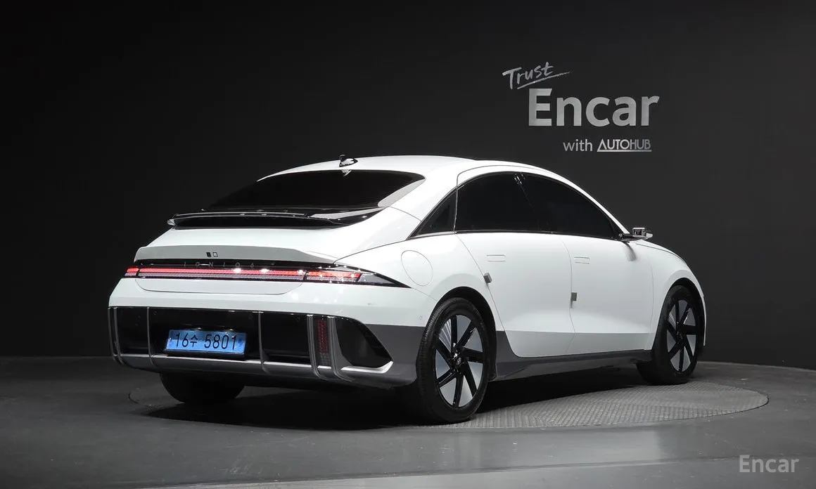 Фото 2 - Hyundai Ioniq 6