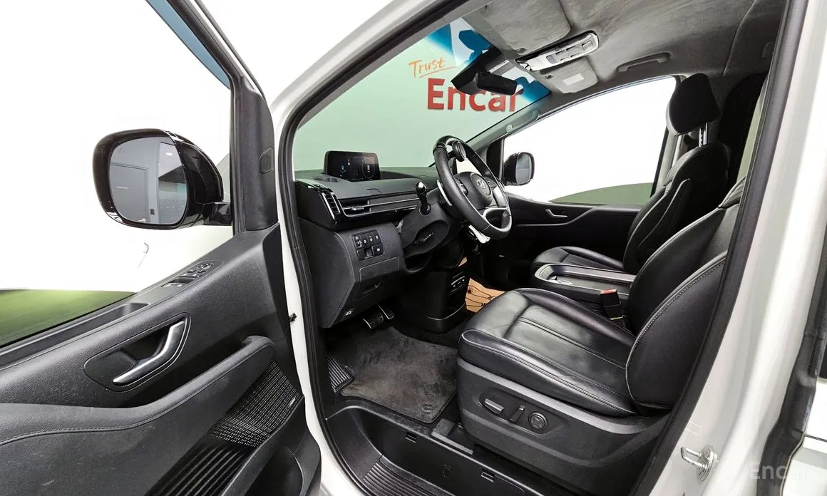 Фото 10 - Hyundai Staria