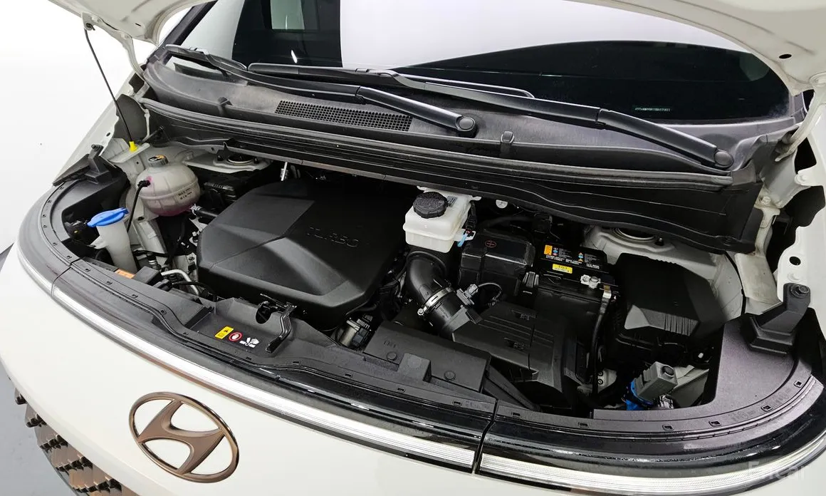 Фото 6 - Hyundai Staria