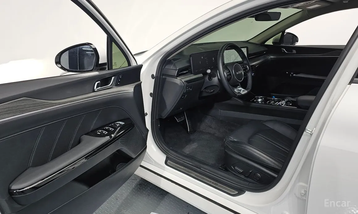 Фото 10 - Kia K5