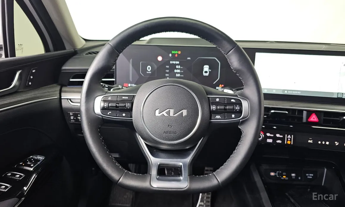 Фото 13 - Kia K5