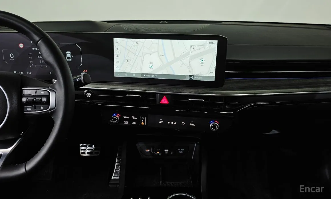 Фото 14 - Kia K5