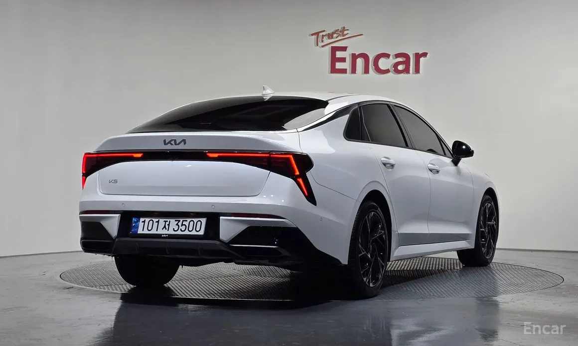 Фото 2 - Kia K5