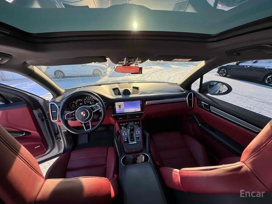 Фото 12 - Porsche Cayenne