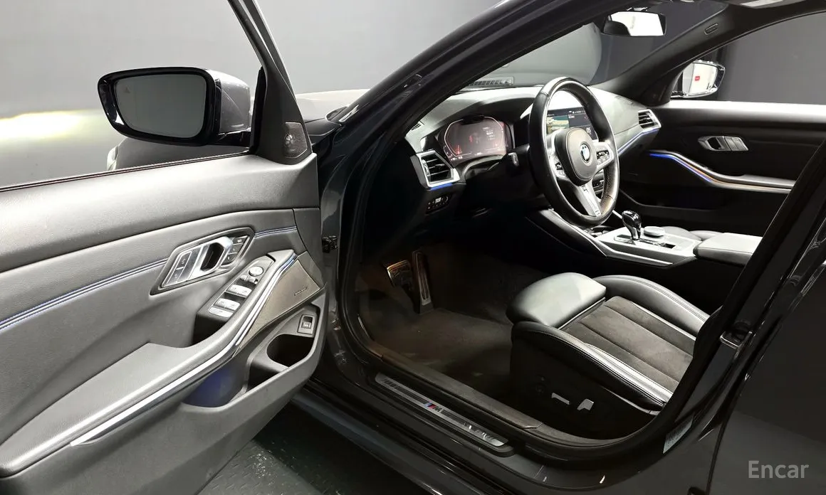 Фото 10 - BMW 3 Series