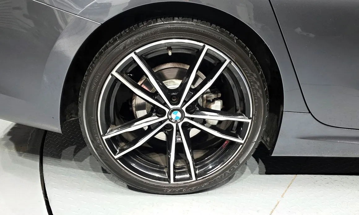 Фото 5 - BMW 3 Series