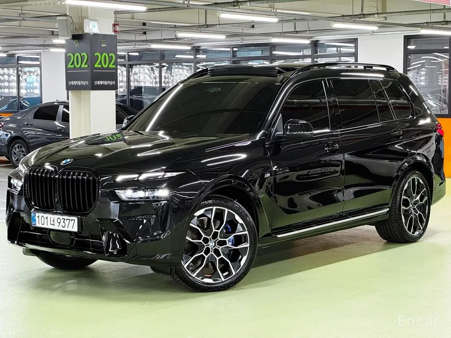 Фото 1 - BMW X7