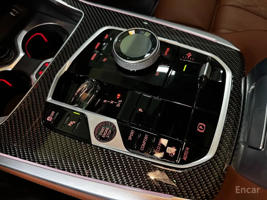 Фото 15 - BMW X7