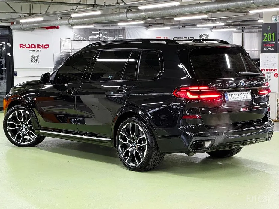 Фото 3 - BMW X7
